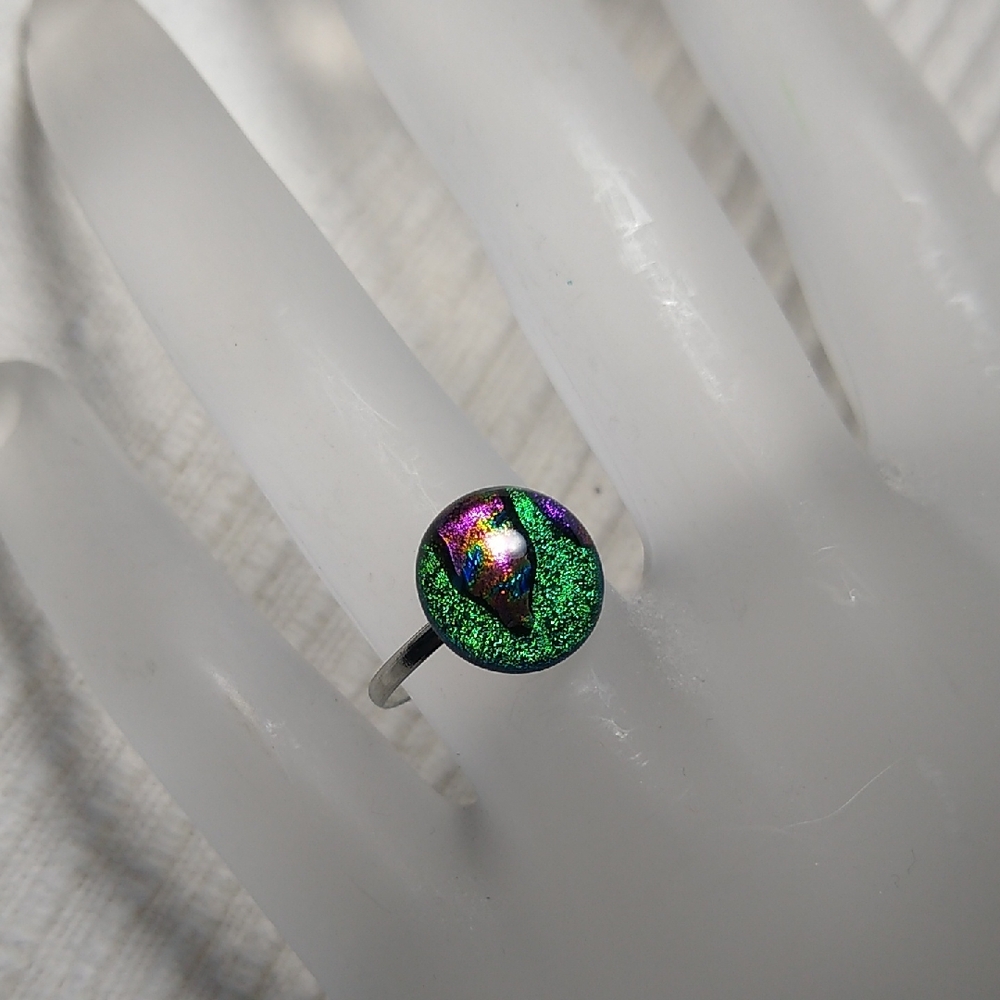 crinkle-foil beneath Resin Ring * adjustable